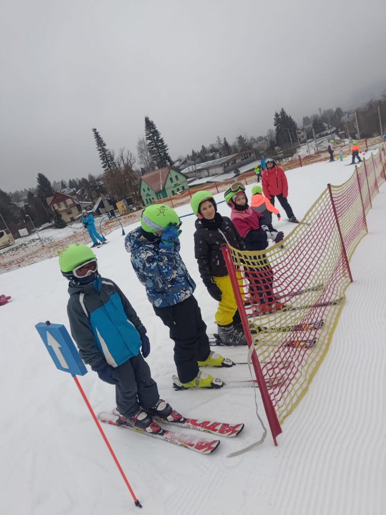 Lyžařská sobota, březen - mírně pokročilí/pokročilí