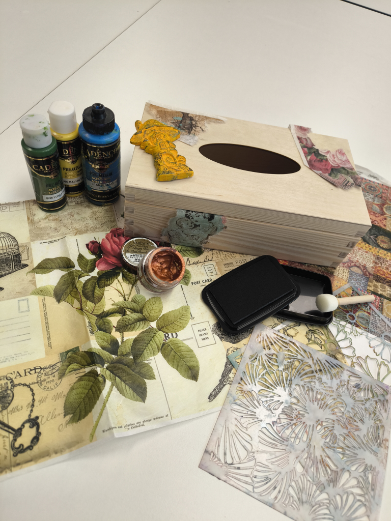 Krabička na kapesníky - Babinec