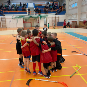 Sportovní tábor se zaměřením na florbal pro začátečníky